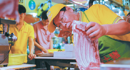 'Beida butcher' works with fellow alumnus