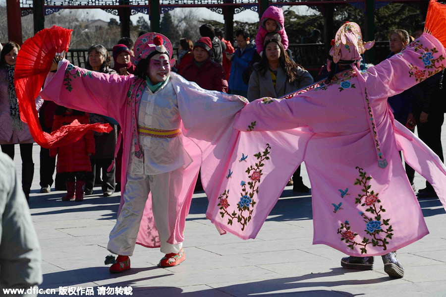All you need to know about China's Spring Festival temple fairs