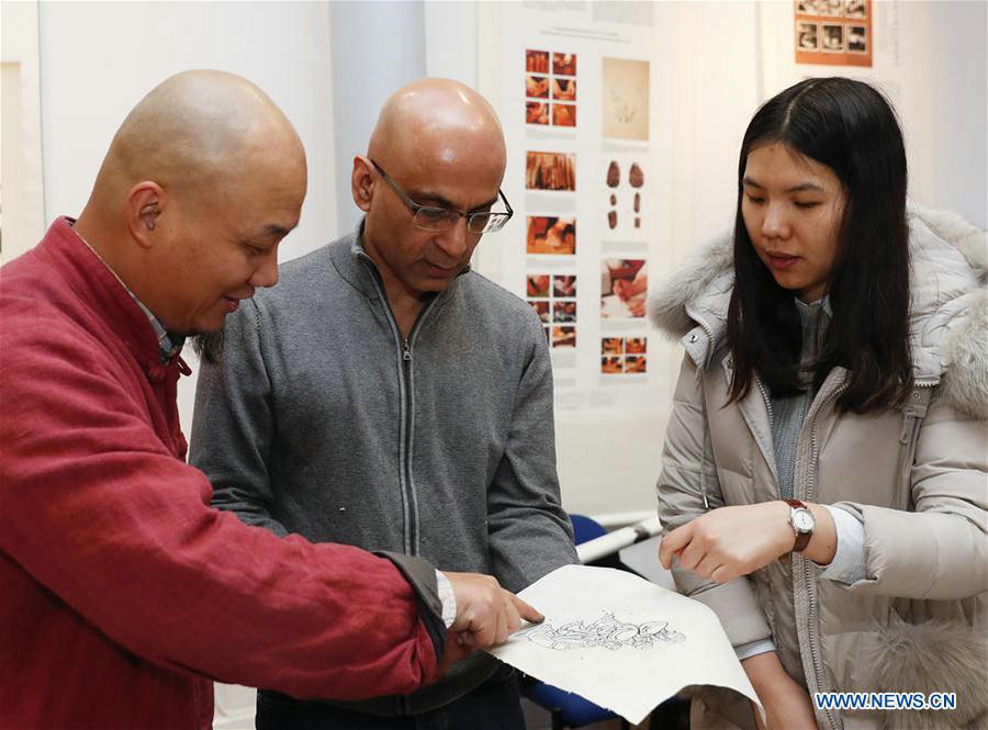 Chinese woodblock prints exhibited in London