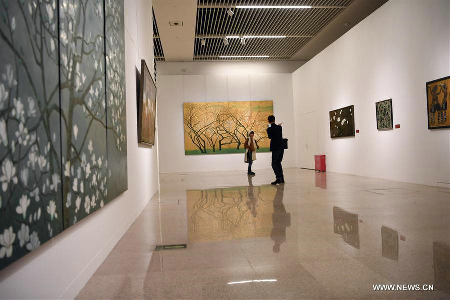 Art exhibition held to celebrate Qiao Shiguang's 80th birthday