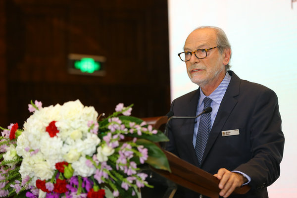 International sinologists discuss Chinese culture in Beijing