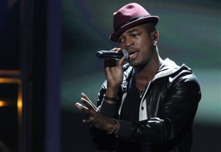 Male artists lead 2013 Grammy nominations