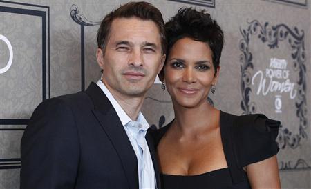 Halle Berry, Olivier Martinez marry in France