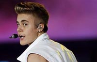Bieber gets clean-up request after painting Australia hotel wall