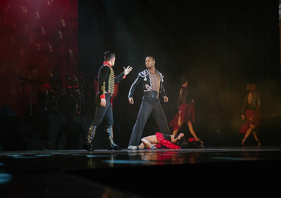 'Burn the Floor' thrills its Beijing audience
