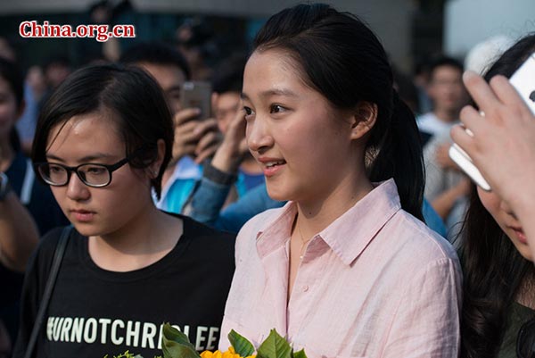 Rising star surrounded by fans after major exam