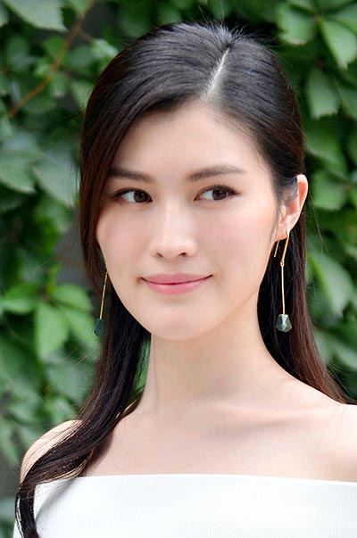 Four Chinese models to walk for Victoria's Secret
