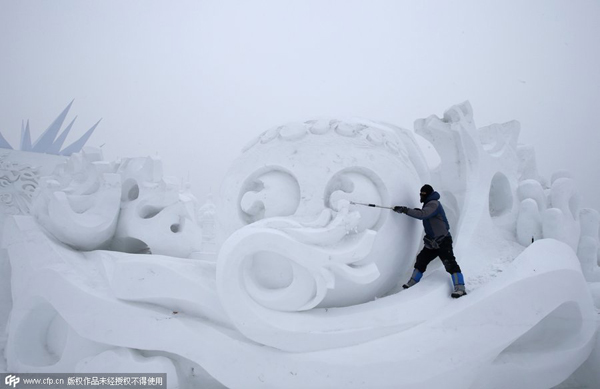 Harbin gets ready for ice and snow festival