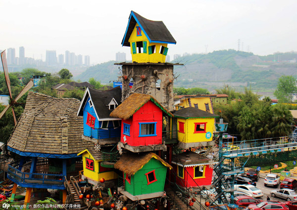 Chongqing's 'fairy-tale' tree houses