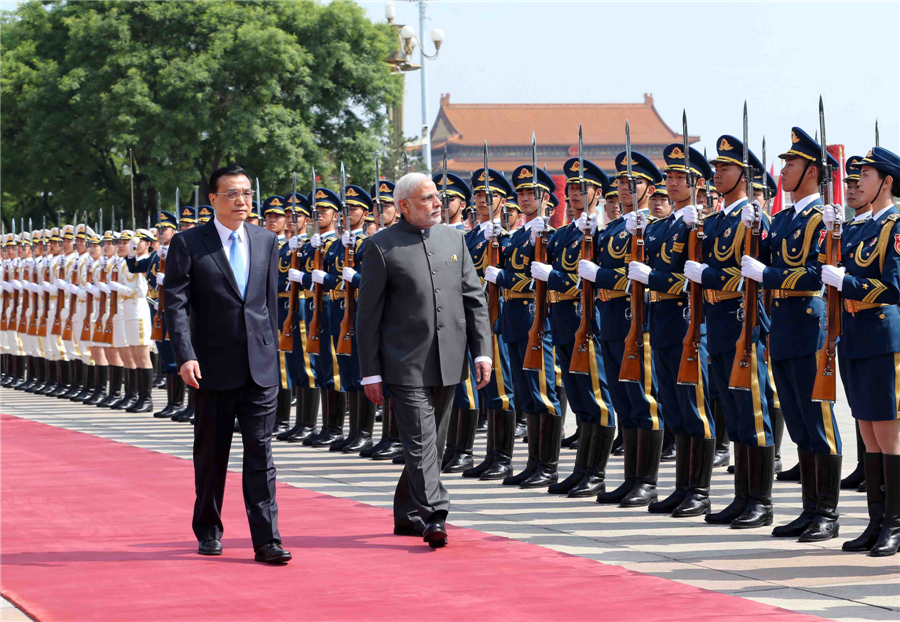Premier Li holds welcome ceremony for Indian counterpart Modi
