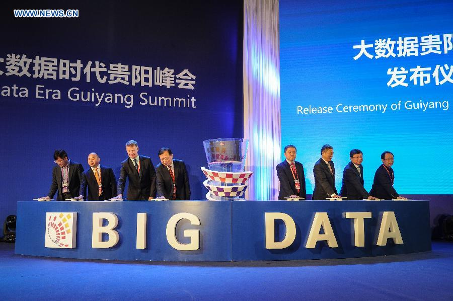 Tech giants shine on Guiyang Intl Big Data Expo 2015