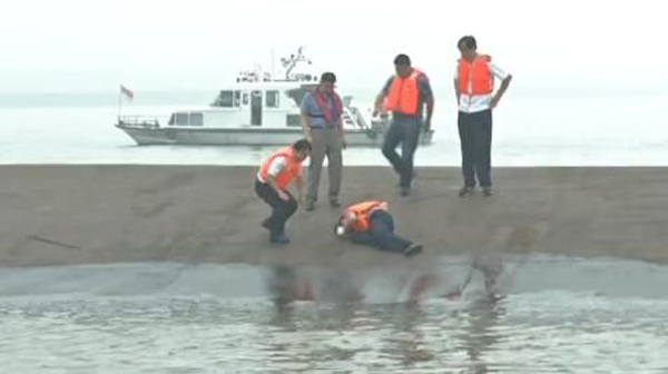 Massive operation launched to rescue ship passengers