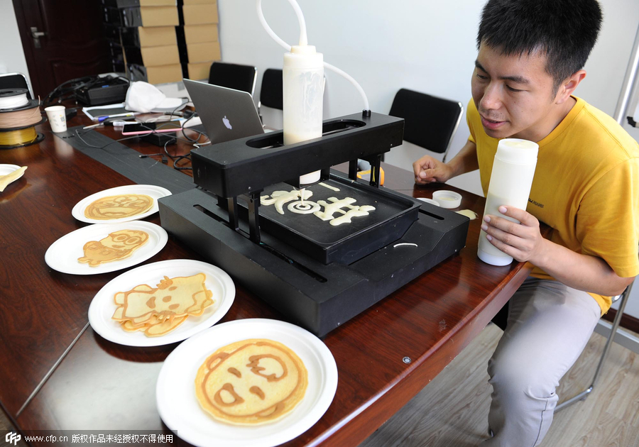 Tsinghua graduates invent 3-D pancake-printing machine