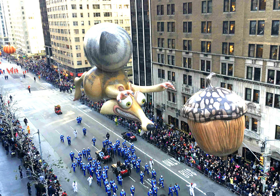 Macy's Thanksgiving Day Parade colors NYC