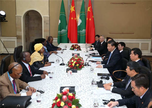 President Xi meets with AUC chairperson in Pretoria