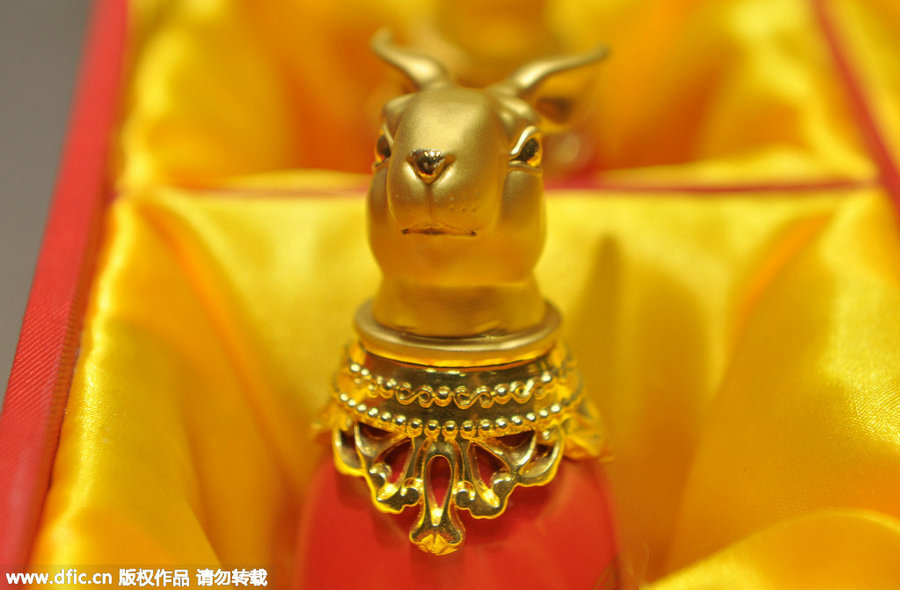 Zodiac golden accessories make a splash in the new year
