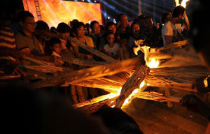 Yi ethnic group celebrate Torch Festival