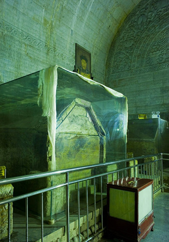 emperor coffins to be rescued from qing dynasty tombs