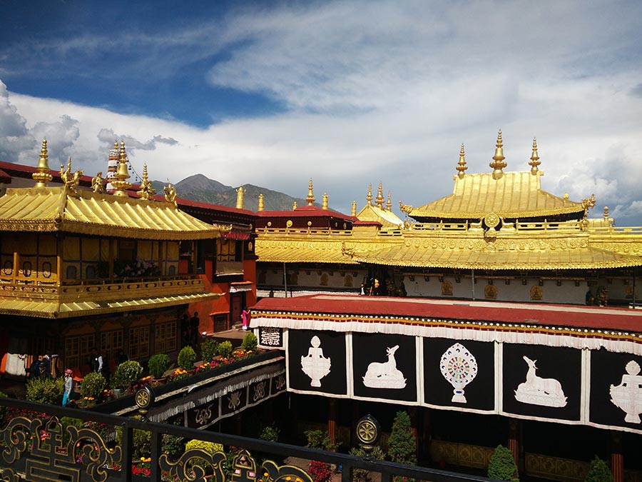 Monasteries in Tibet undergo major restoration works