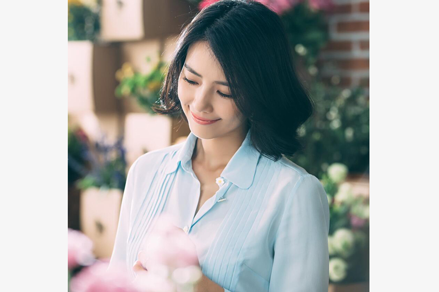 Chinese actress Gao Yuanyuan poses for fashion photos