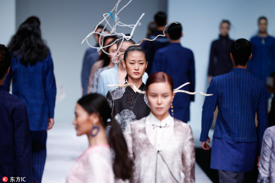 2017 China Fashion Week: Chan Zhe