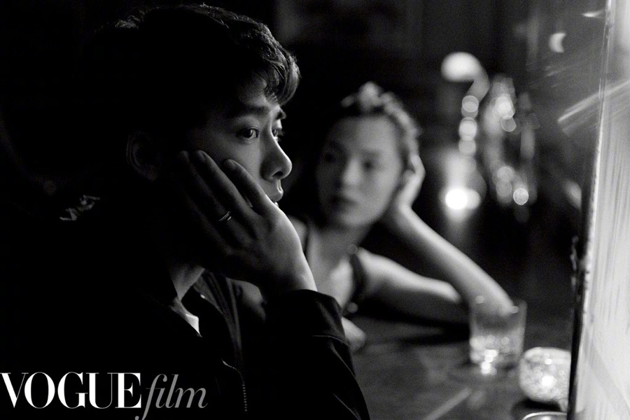 Li Yifeng and Ju Xiaowen pose for fashion magazine