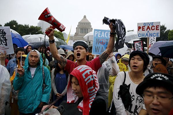 Abe's security bills ignite public furor