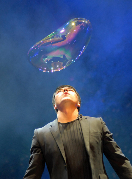 Award-winning art of life in a bubble