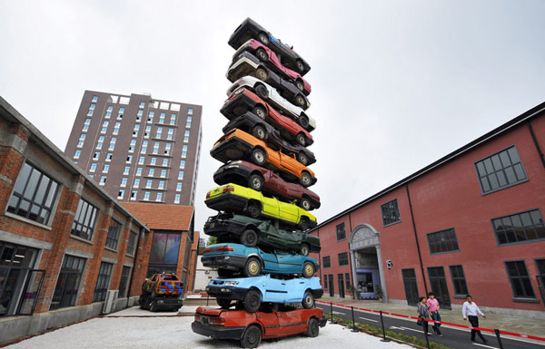 Sculpture of abandoned vehicles
