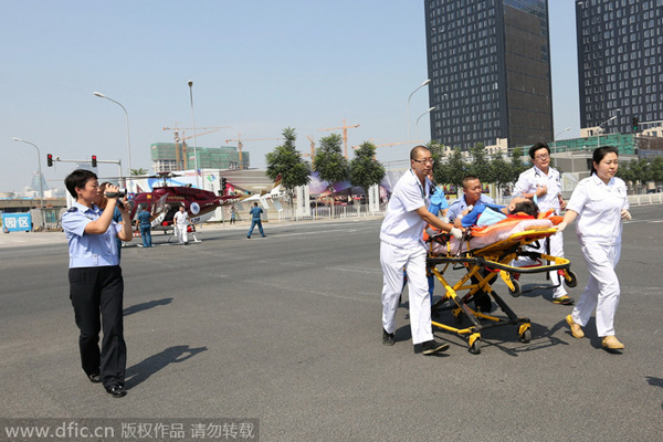 Road closed for medical helicopter in Beijing