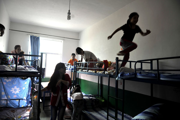 Migrant school tucked away in city