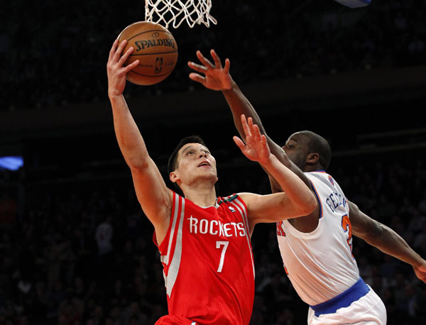 Lin shines in Rockets landslide Knicks win