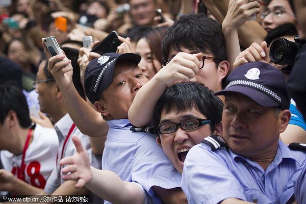 Beckham Shanghai visit ignites crowd stampede