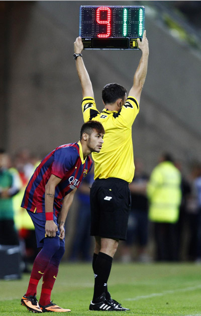 Neymar denied victory on Barcelona debut