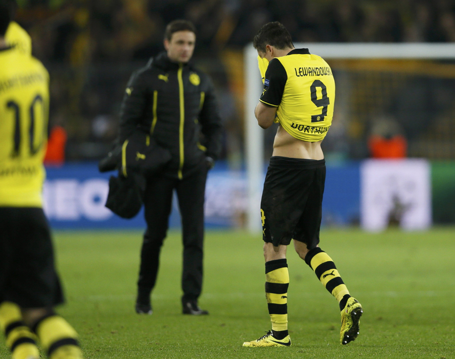 Lucky Real escapes from Dortmund with last-four spot