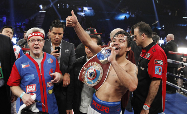Pacquiao beats Bradley by decision in rematch