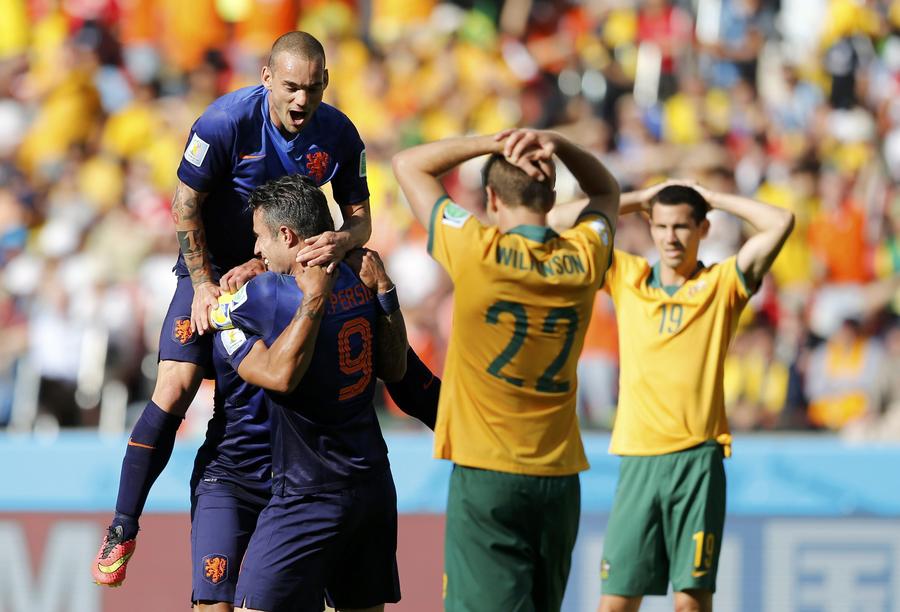 Netherlands advance after 3-2 win over Australia