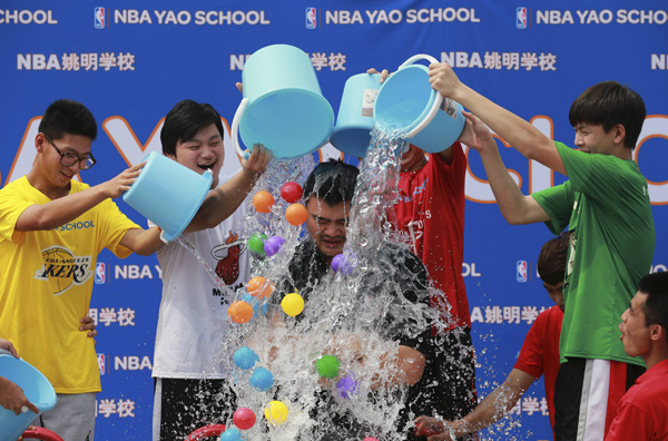 Yao Ming takes on Ice Bucket Challenge