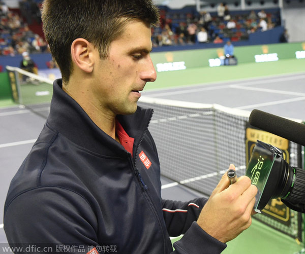 Djokovic delights his fans at Shanghai Masters