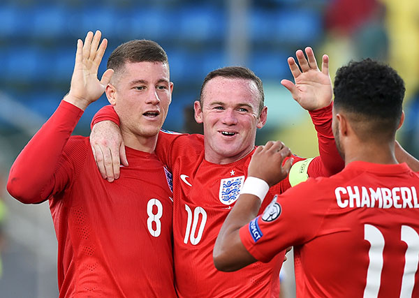 England qualifies for Euro 2016, Spain avenges Slovakia loss