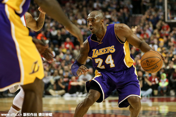 Kobe Bryant says he will retire at end of season