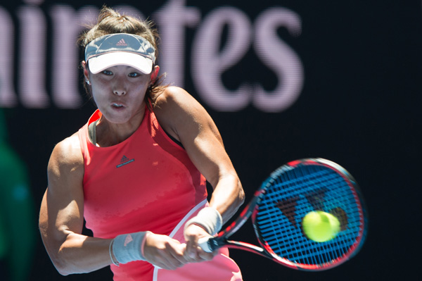 china's wang qiang pulls off stunning opening-round upset at