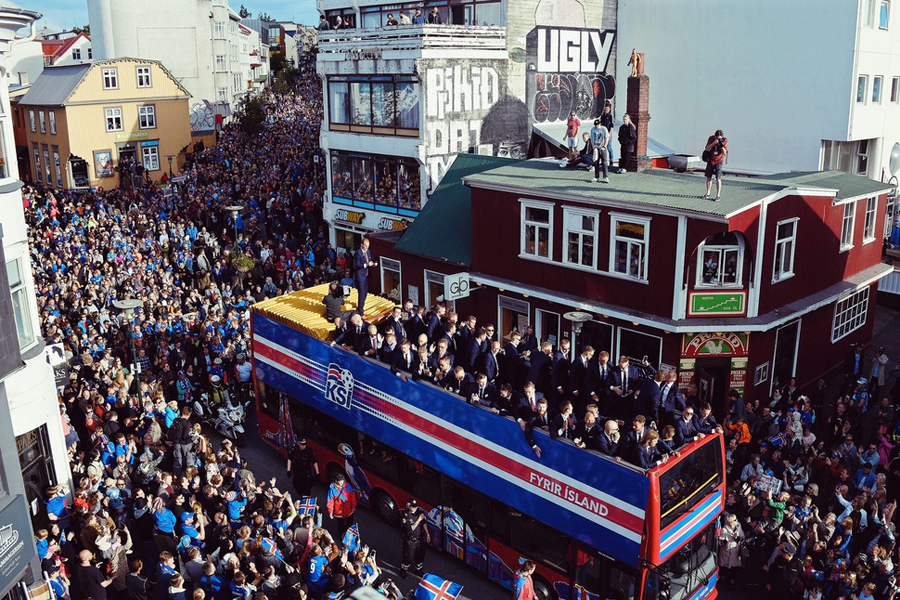 Iceland soccer team gets hero's welcome back home in Reykjavik