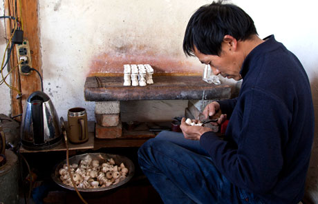 Villages in Dali: Home of silversmiths