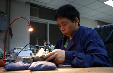 Moving to Beijing: A fossil technician