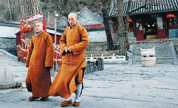 Abundance of academic stars lights up monastery