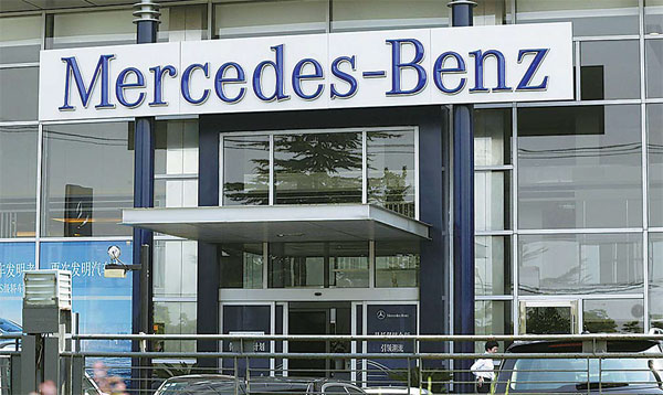 Pressure builds on big carmakers