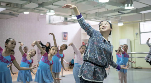 Center-stage and on the tips of their toes