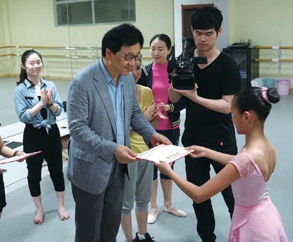 Center-stage and on the tips of their toes
