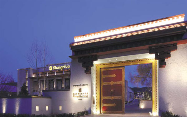 Travelers get a taste of heavenly living